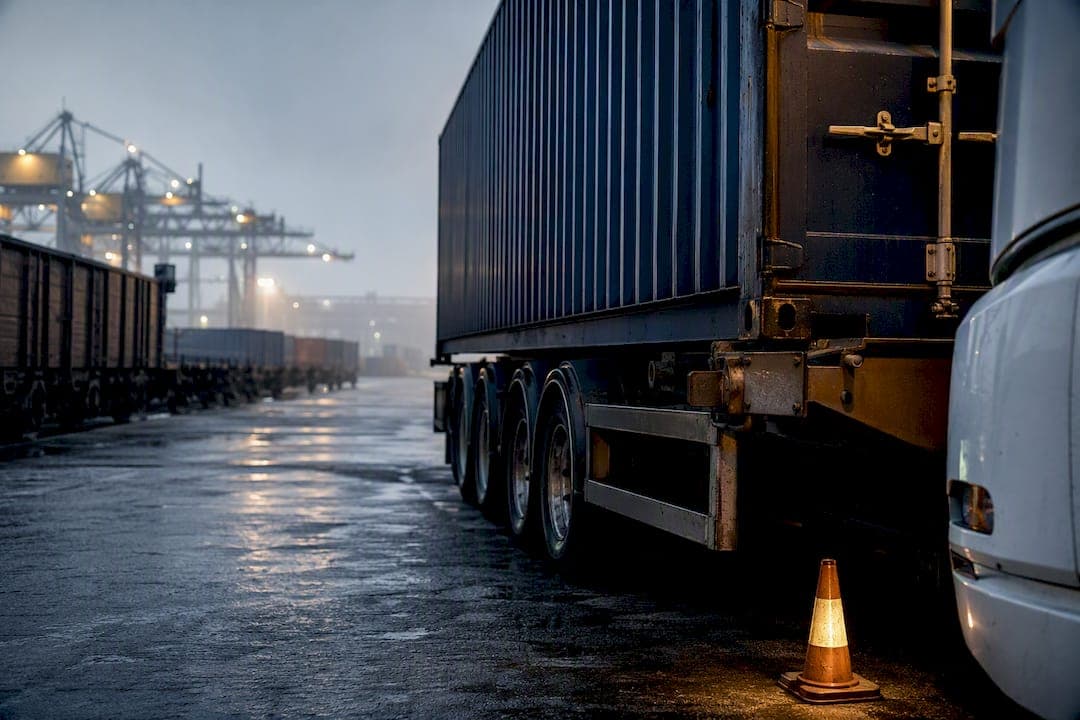 Avoid Port Delays: What UK Businesses Must Check on Container Haulage